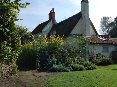 Cottage at Saxmundham © Norah Colvin
